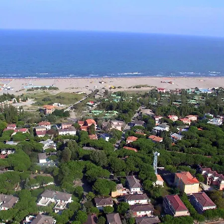 Solmare-48 By Interhome Rosapineta